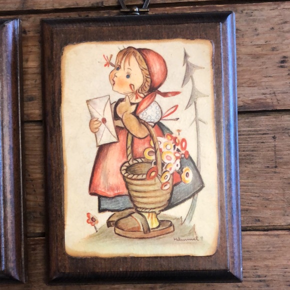 Vintage Hummel "Merry Wanderer" & "Girl w/ a basket" wall hangings - Picture 2 of 9